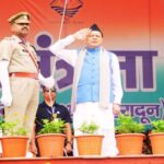 CM Dhami hoisted the tiranga