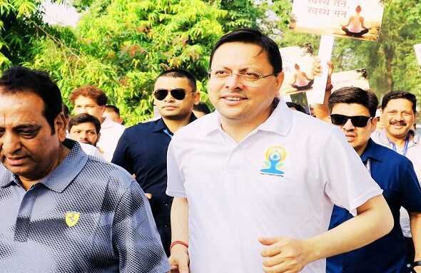 CM Dhami participated in the 'Run for Yoga' program