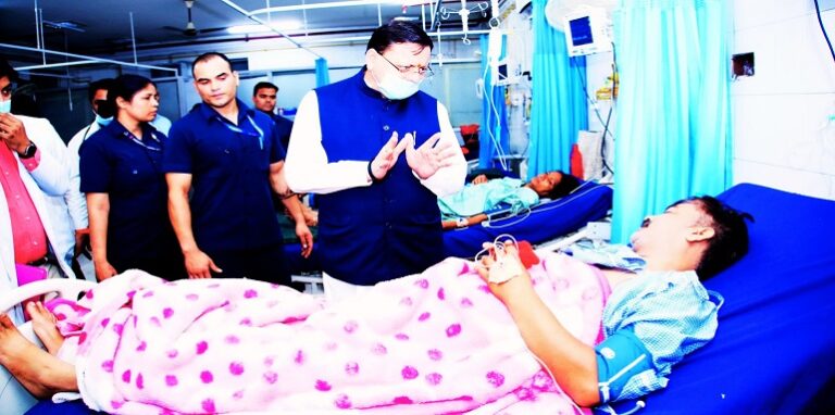 CM Dhami conducted a surprise inspection of Doon Hospital,