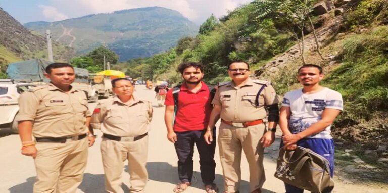 employee found in Kullu