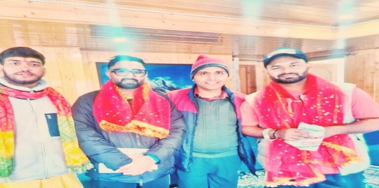 Rishabh Pant and Rahul Tewatia reached Gangotri