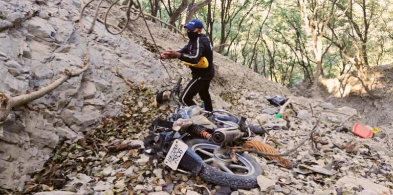 Accident on Mussoorie-Dehradun road