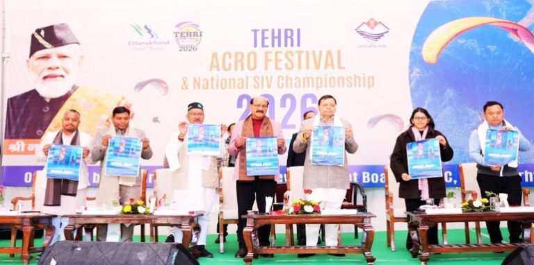 CM Dhami participated in the closing ceremony of Tehri Acro Festival and SIC competition