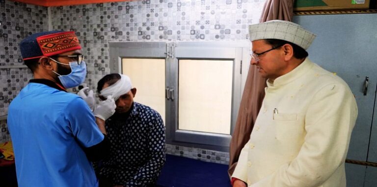 CM Dhami inspected the health arrangements in Pipalkoti