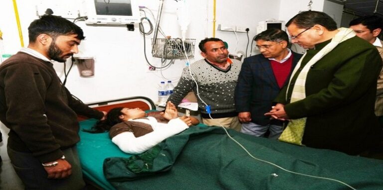 CM Dhami meets the injured