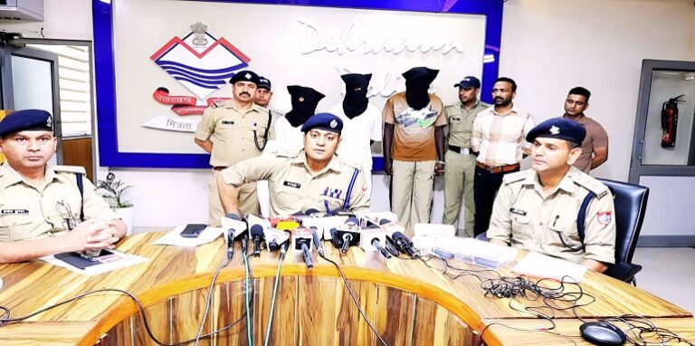 Three peddlers, including two foreigners arrested
