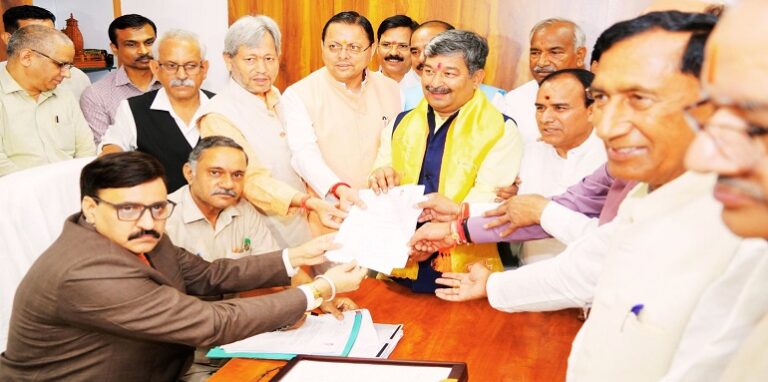 Dinesh Arya files nomination